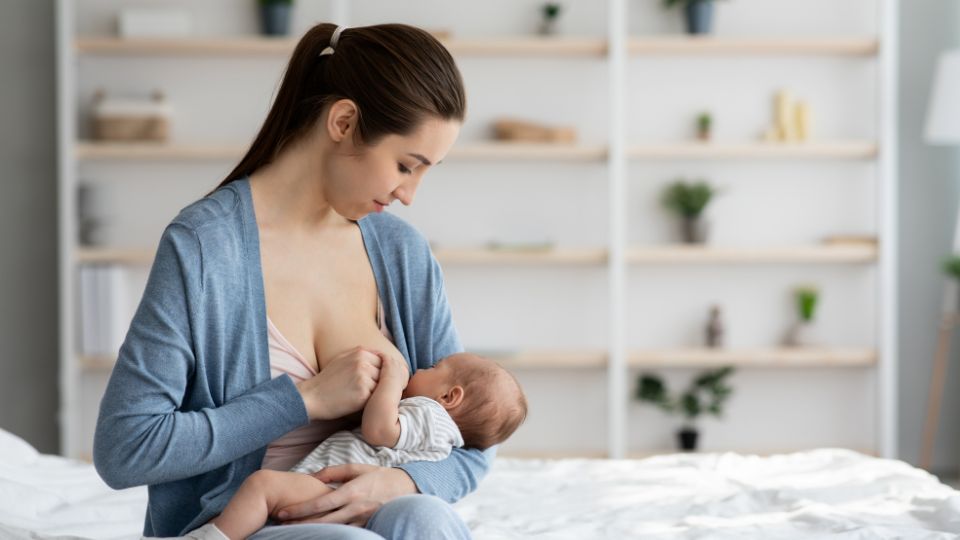 Alimentação durante a amamentação: o que realmente influencia o leite materno?