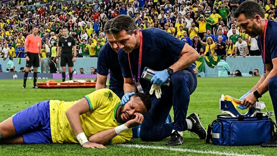 Fraturas cranianas e faciais (craniomaxilofaciais) na Copa do Mundo de Futebol: como a medicina esportiva protege os atletas de elite