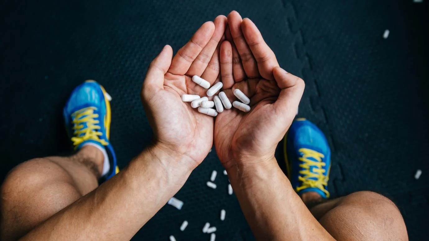 Artigo - O uso de psicoestimulantes (Venvanse e Ritalina) no esporte: riscos e consequências ao metabolismo humano