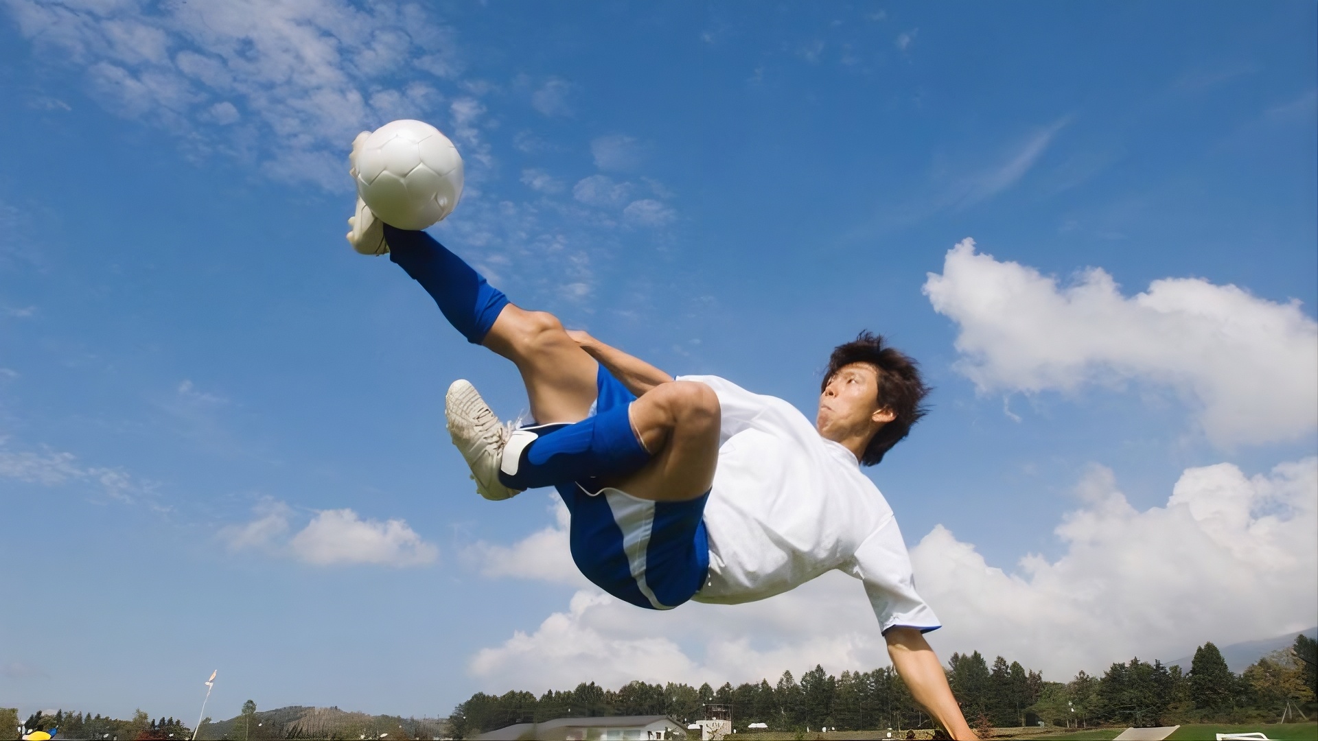 Artigo - A medicina do esporte aplicada à Copa do Mundo FIFA 2026: monitoramento fisiológico, prevenção de lesões e estratégias avançadas de recuperaç